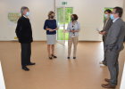 Regierungspräsident Axel Bartelt, Bürgermeisterin Dr. Astrid Freudenstein, Oberbürgermeisterin Gertrud Maltz-Schwarzfischer, Anna-Maria Lanziger (Abteilungsleiterung Hochbau Staatliches Bauamt) und Wolfgang Schmitt, Bereichleiter Sicherheit, Kommunales, Soziales, Regierung der Oberpfalz (v.li.)